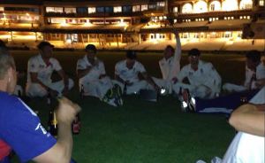 england-cricket-players-urinate-on-oval-after-vict